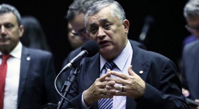 1 jose guimaraes lider do governo na camara 26786264